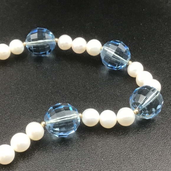 White Pearls Blue Crystals 14k lobster clasp & Spacers 7 3/4” Long Bracelet - Picture 3 of 6